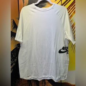 Nike SB Skate DriFit Shirt Large White